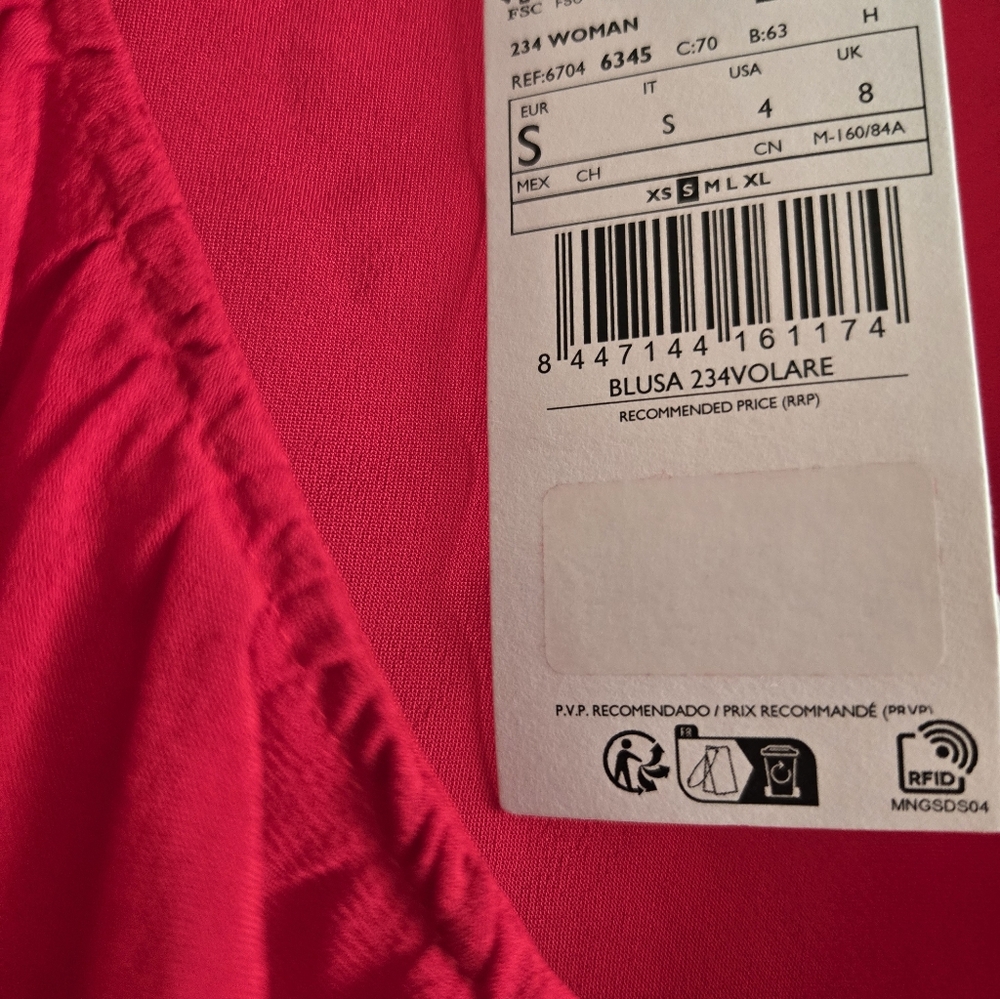 V-NECK RUFFLED BLOUSE - Picture 10 of 13